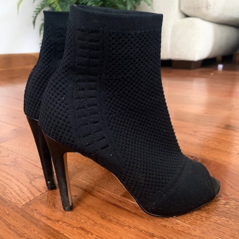 Express Peep-toe Sock Booties Size 6 - Picture 4 of 6